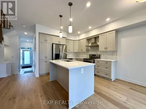 171 Bliss Crescent Ottawa ON K2V 0T5