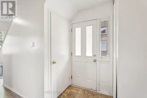 3202 Stockton Drive Ottawa ON K1T 1S1