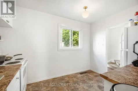 3202 Stockton Drive Ottawa ON K1T 1S1