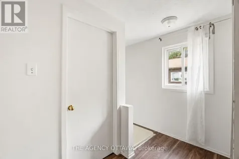 3202 Stockton Drive Ottawa ON K1T 1S1