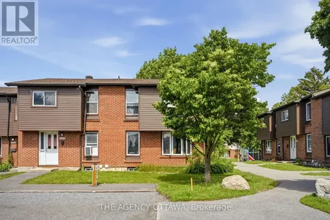 3202 Stockton Drive Ottawa ON K1T 1S1