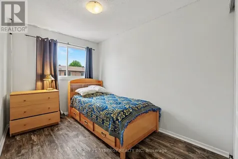 909D Elmsmere Road Ottawa ON K1J 8G4
