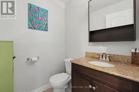 909D Elmsmere Road Ottawa ON K1J 8G4