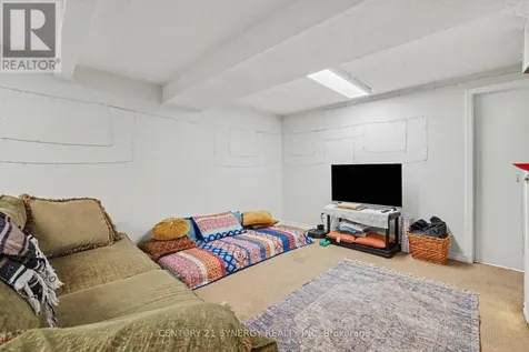 909D Elmsmere Road Ottawa ON K1J 8G4
