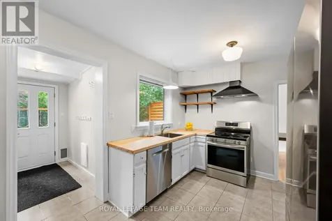 631 Courtenay Avenue Ottawa ON K2A 3B6