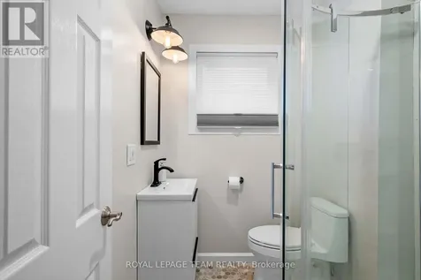 631 Courtenay Avenue Ottawa ON K2A 3B6