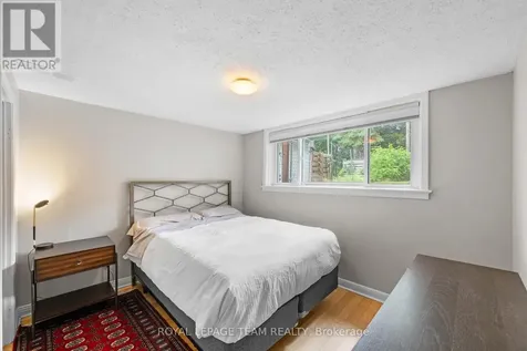 631 Courtenay Avenue Ottawa ON K2A 3B6
