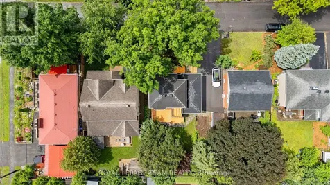 631 Courtenay Avenue Ottawa ON K2A 3B6