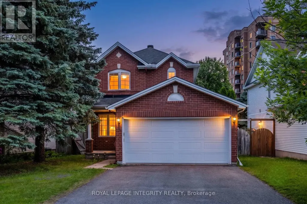 25 Crystal Park Crescent Ottawa ON K2C 3Z8