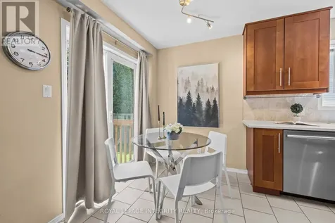 25 Crystal Park Crescent Ottawa ON K2C 3Z8