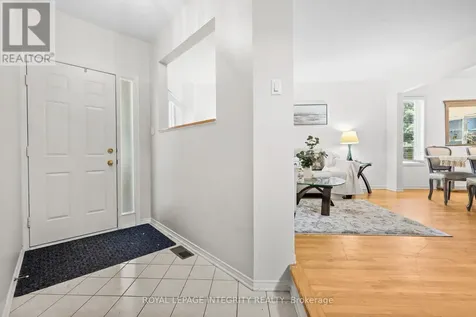 25 Crystal Park Crescent Ottawa ON K2C 3Z8