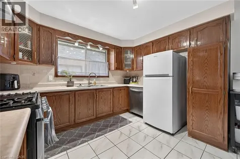 15 Ellen Avenue Hamilton ON L8G 5A9