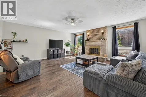 15 Ellen Avenue Hamilton ON L8G 5A9