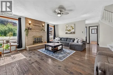 15 Ellen Avenue Hamilton ON L8G 5A9