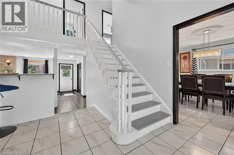 15 Ellen Avenue Hamilton ON L8G 5A9