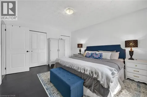 15 Ellen Avenue Hamilton ON L8G 5A9
