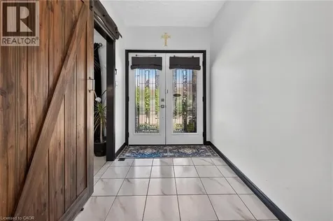 15 Ellen Avenue Hamilton ON L8G 5A9