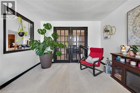 15 Ellen Avenue Hamilton ON L8G 5A9