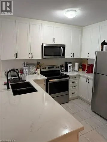 20 Ridgeside Lane Waterdown ON L8B 1W5