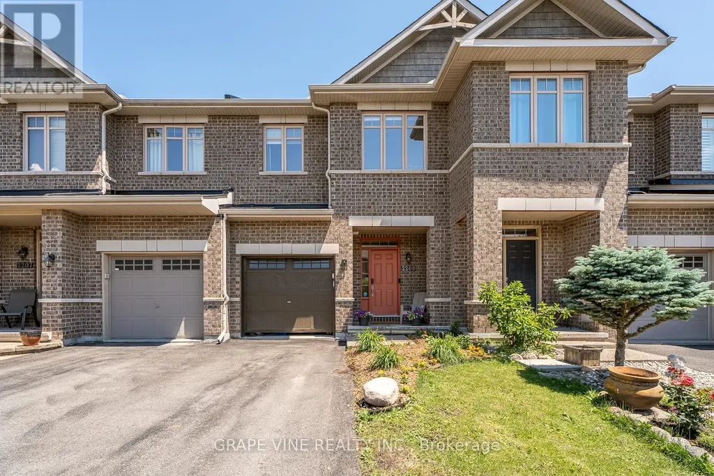 2209 Angelica Avenue Ottawa ON K4A 0S7