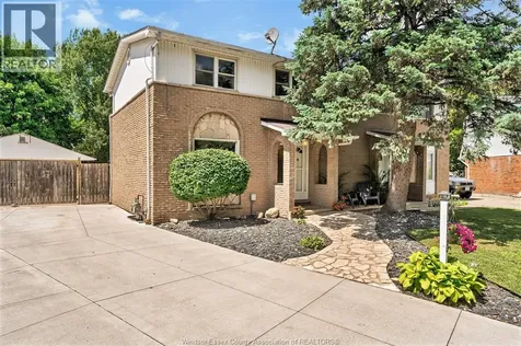 10700 Atwater Crescent Windsor ON N8R 1N6