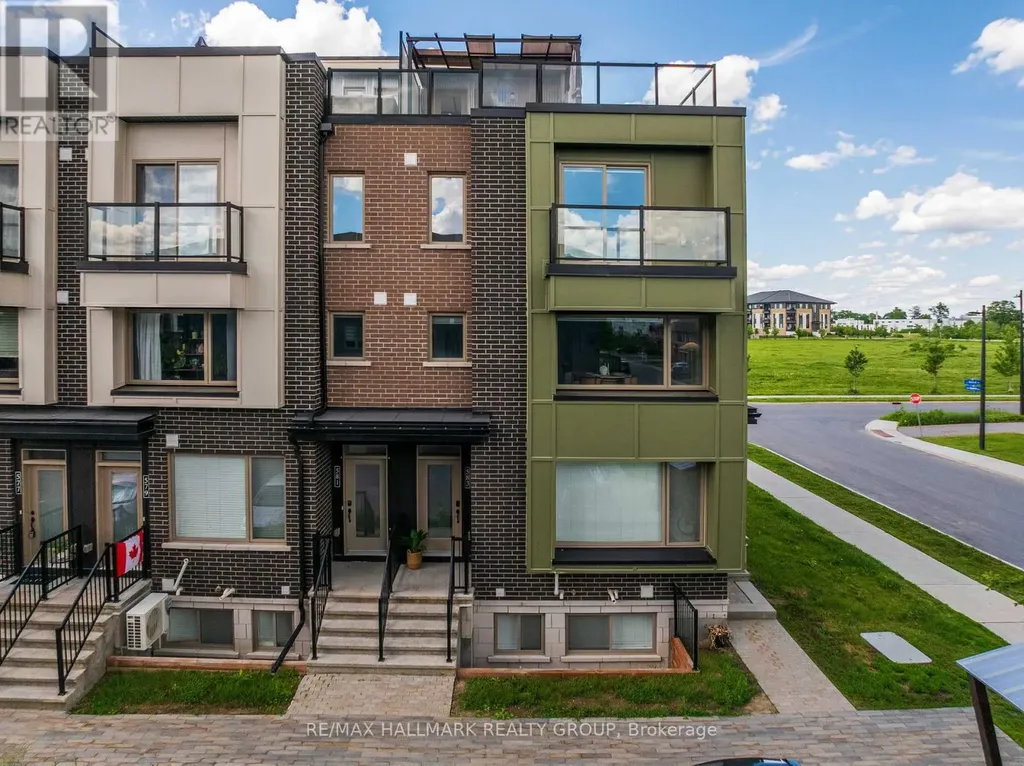 583 Takamose Private Ottawa ON K1K 4Z4