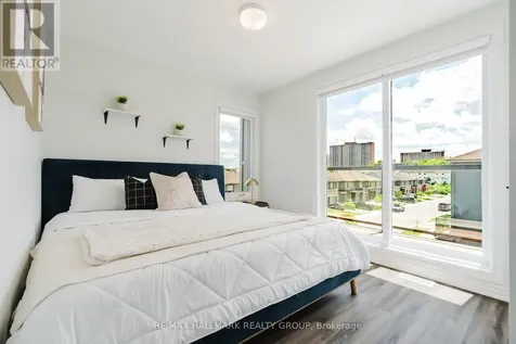 583 Takamose Private Ottawa ON K1K 4Z4