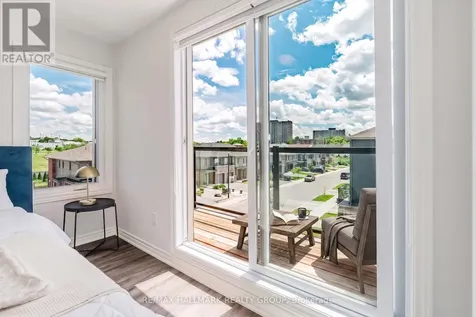 583 Takamose Private Ottawa ON K1K 4Z4