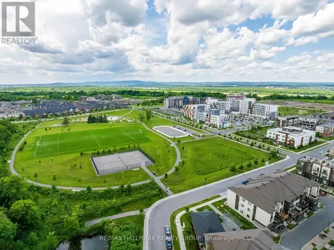 583 Takamose Private Ottawa ON K1K 4Z4