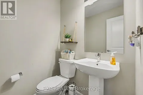 92 Gardenpost Terrace Ottawa ON K4A 5H2
