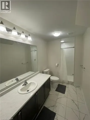 10 Guernsey Drive Kitchener ON N2R 0T7