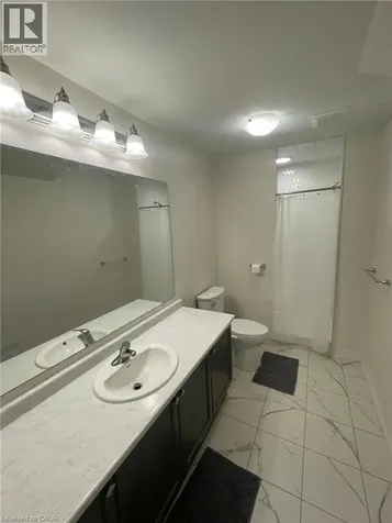 10 Guernsey Drive Kitchener ON N2R 0T7
