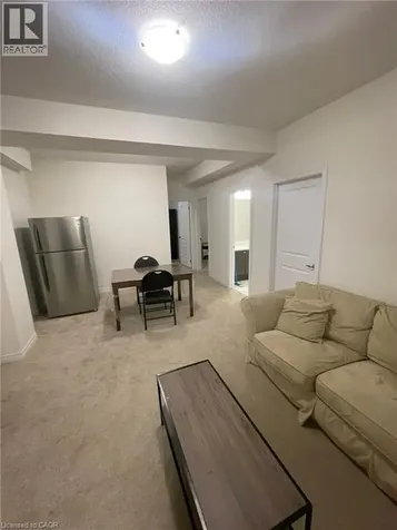 10 Guernsey Drive Kitchener ON N2R 0T7