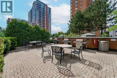 1276 Maple Crossing Boulevard Burlington ON L7S 2J9