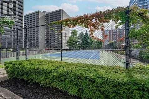 1276 Maple Crossing Boulevard Burlington ON L7S 2J9