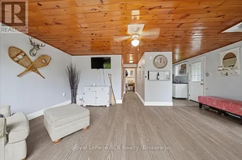 45 Andrew Drive Tiny ON L9M 0B4