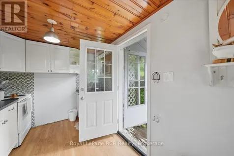 45 Andrew Drive Tiny ON L9M 0B4