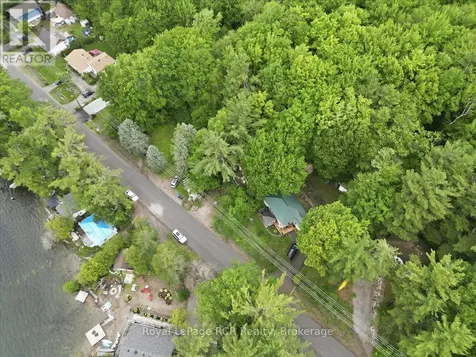 45 Andrew Drive Tiny ON L9M 0B4