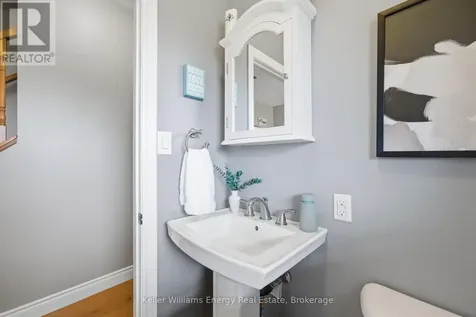 332 Carnegie Beach Road Scugog ON L9L 1B6