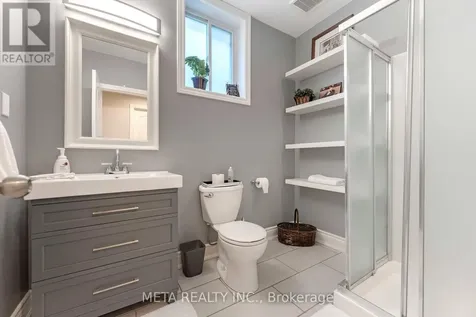 18 Hughes Street Collingwood ON L9Y 0W7