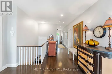 18 Hughes Street Collingwood ON L9Y 0W7