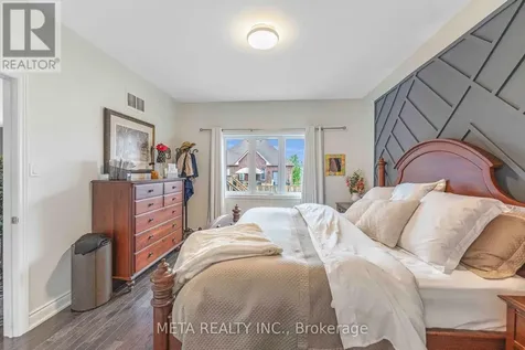 18 Hughes Street Collingwood ON L9Y 0W7