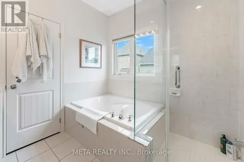 18 Hughes Street Collingwood ON L9Y 0W7