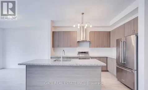 189 Elyse Court Aurora ON L4G 2C9