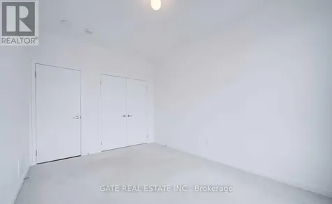 189 Elyse Court Aurora ON L4G 2C9