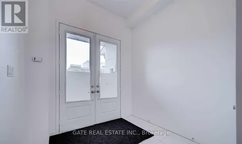 189 Elyse Court Aurora ON L4G 2C9