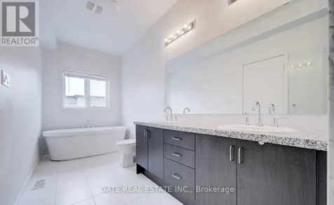 189 Elyse Court Aurora ON L4G 2C9