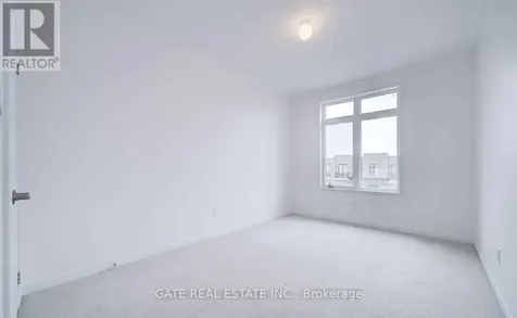 189 Elyse Court Aurora ON L4G 2C9
