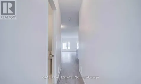 189 Elyse Court Aurora ON L4G 2C9