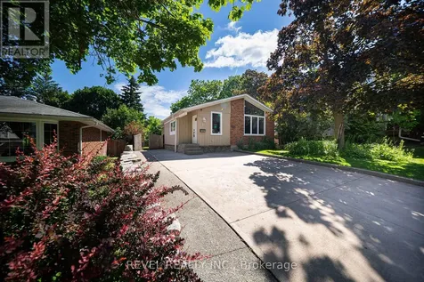 17 Flynn Avenue Cambridge ON N3C 2T8